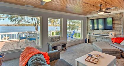 Dock & Fire Pit: Lakefront Cedar Creek Home!