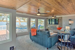 House (3 Bedrooms) | Interior - Dock & Fire Pit: Lakefront Cedar Creek Home! (Mabank)