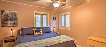 Forest-view Creekside Cabins w/ 4 Acres!