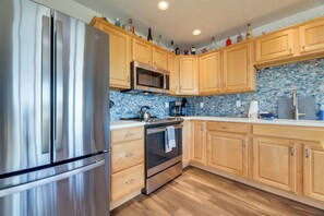 Cottage (2 Bedrooms) | Interior - Sanderling Sea Cottages, Unit 10 (Waldport)