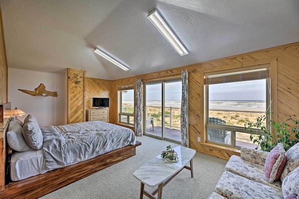 Cottage (2 Bedrooms) | Interior - Sanderling Sea Cottages, Unit 10 (Waldport)