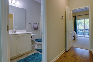 Apartment (1 Bedroom) | Interior - Sunny Apex Vacation Rental w/ Pool Access! (Apex)