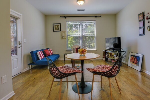 Apartment (1 Bedroom) | Living area | TV