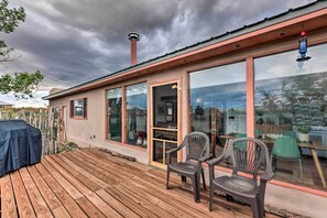Interior - El Prado Duplex w/ Deck + Grill - 4 Mi to Town! (Taos)