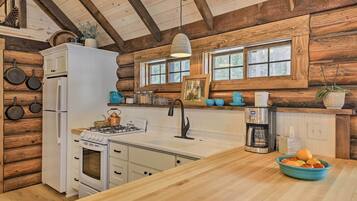 House (1 Bedroom) | Interior