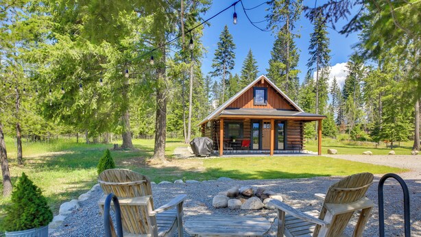 Unclassified image, 1 of 28, button - Serene Kootenai Cabin - 3 Mi to Dtwn & River! (Bonners Ferry)