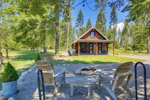 Serene Kootenai Cabin - 3 Mi to Dtwn & River!