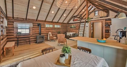 Serene Kootenai Cabin - 3 Mi to Dtwn & River!