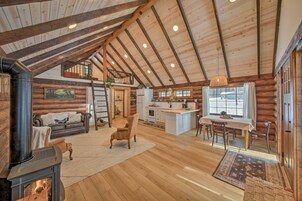 House (1 Bedroom) | Interior