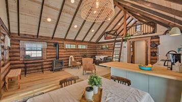 House (1 Bedroom) | Interior