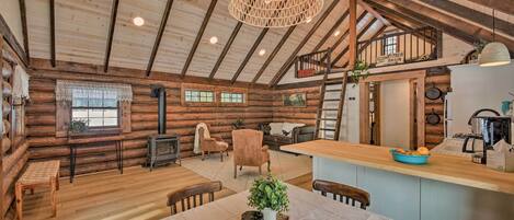 House (1 Bedroom) | Interior