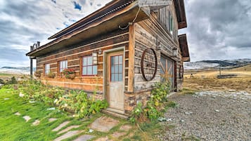 ุดูุฉ (0 Bedroom) | ุงูู
ูุดุฃุฉ ู
ู ุงูุฏุงุฎู