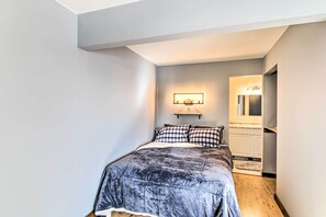 Apartment (0 Bedroom) | Interior