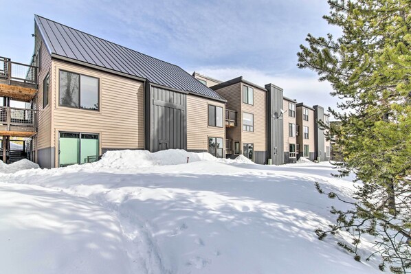 Apartment (0 Bedroom) | Interior