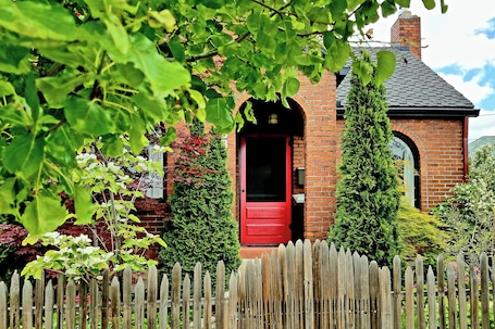 Cottage (1 Bedroom) | Interior