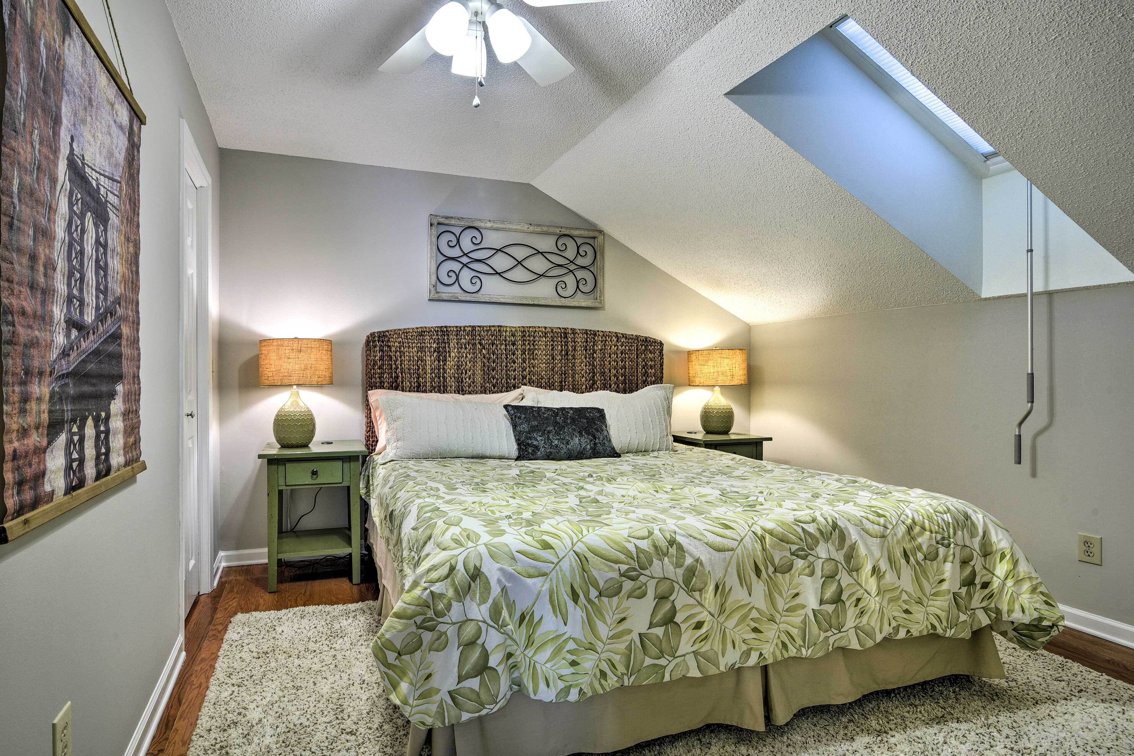 Pinehurst Condo ~ 2 Miles to Downtown & Resort!