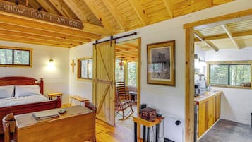 Apartment (0 Bedroom) | Interior