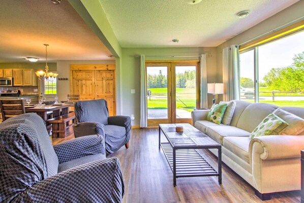 House (3 Bedrooms) | Interior - Rural 'harry's House' w/ Fire Pit on 20 Acres (Williams)