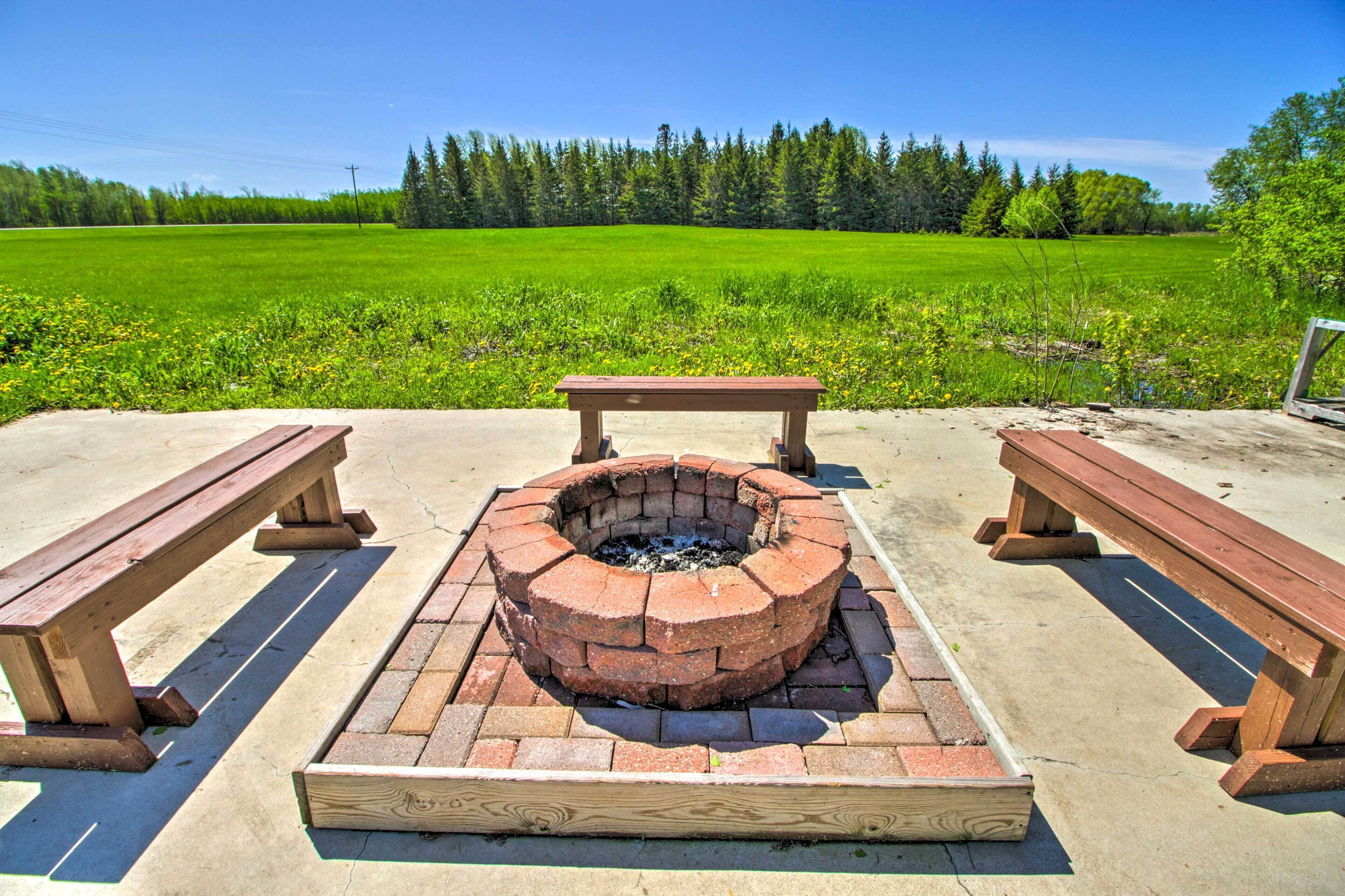 Rural 'harry's House' w/ Fire Pit on 20 Acres