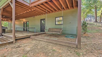 House (6 Bedrooms) | Interior