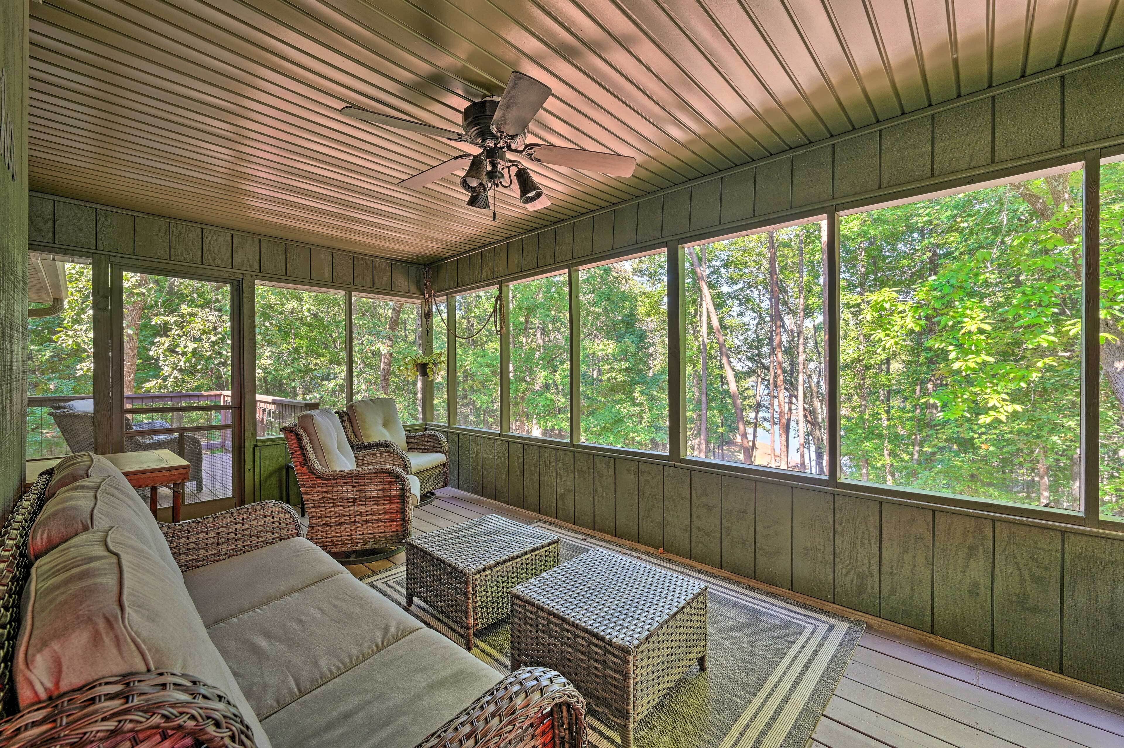 House (6 Bedrooms) | Interior