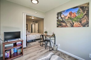House (3 Bedrooms) | Interior - Picturesque Colorado Springs Vacation Home! (Colorado Springs)