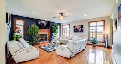 Dyer Family Escape - 20 Mi to Lake Michigan!