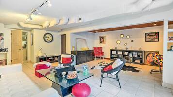 Apartment (1 Bedroom) | Interior