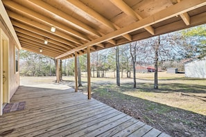 House (1 Bedroom) | Interior - Clayton Cabin Rental Near Sardis Lake! (Clayton)