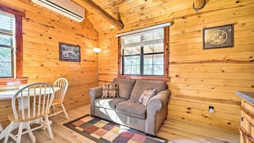 House (1 Bedroom) | Interior