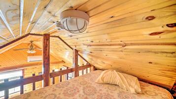 House (1 Bedroom) | Interior