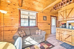 House (1 Bedroom) | Interior