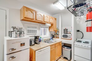 Apartment (1 Bedroom) | Interior