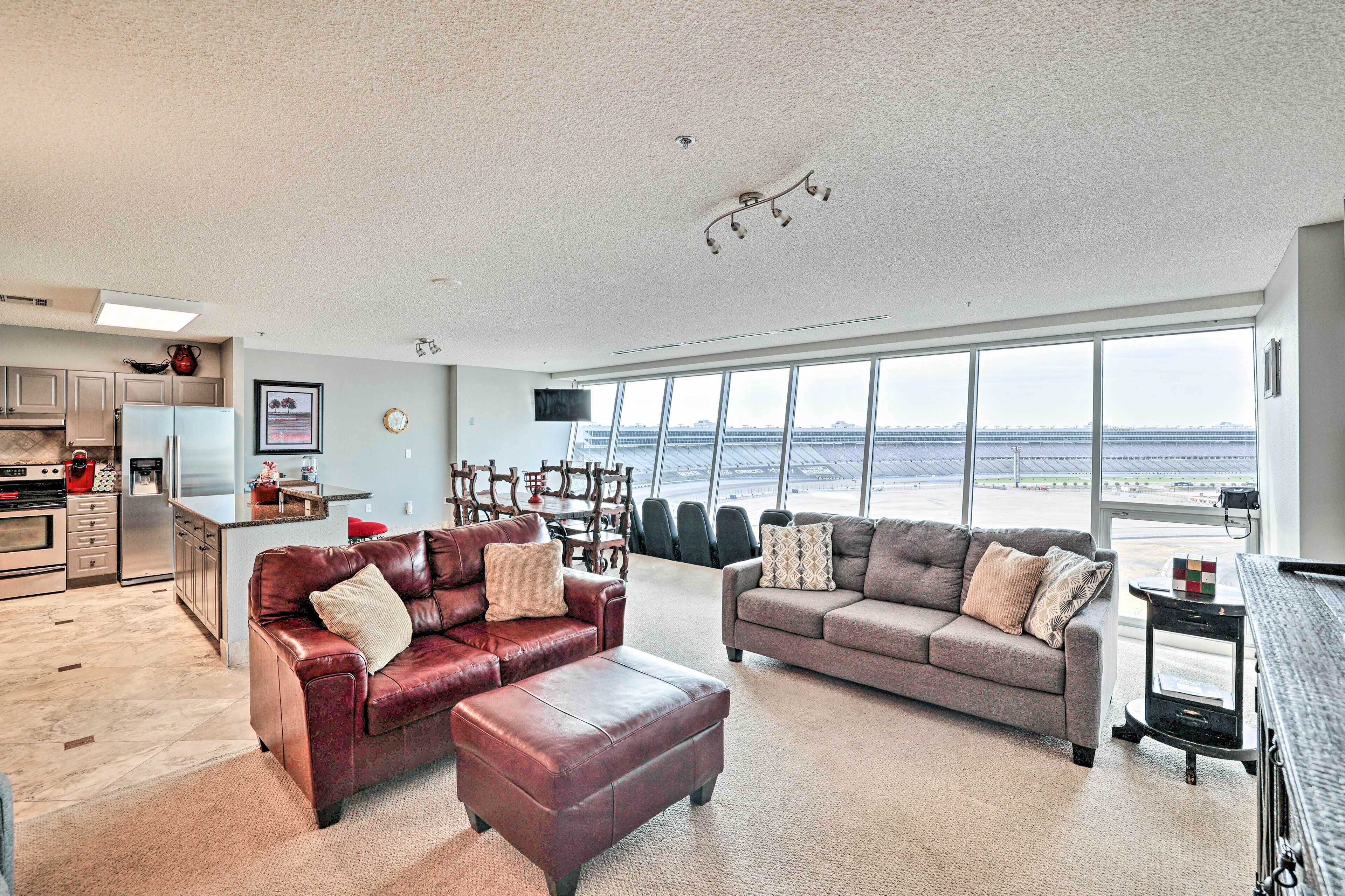 Apartment (2 Bedrooms) | Front of property