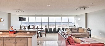 Shop & Dine: Fort Worth Condo w/ Racetrack Views!