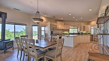 House (Multiple Bedrooms) | Front of property