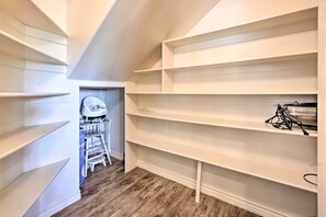 Casa (Multiple Bedrooms) | Interior