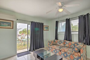 Interior - Pet-friendly Jensen Beach Home w/ Yard Near Ocean! (Jensen Beach)