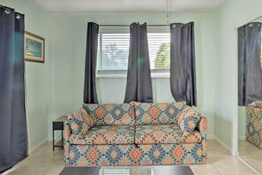 Interior - Pet-friendly Jensen Beach Home w/ Yard Near Ocean! (Jensen Beach)