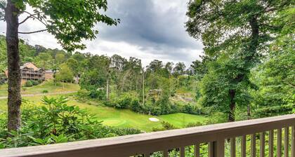 Mtn Cabin w/ Balcony & View in Burnsville!