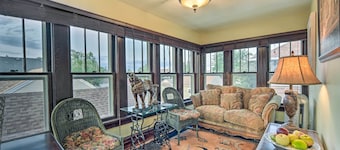 Elegant Superior Getaway < 2 Mi to Downtown!
