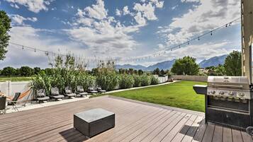 House (5 Bedrooms) | Interior