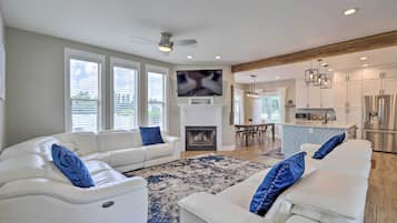 House (5 Bedrooms) | Front of property