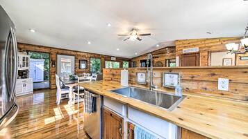 ู
ูุฒู (3 Bedrooms) | ุงูู
ูุดุฃุฉ ู
ู ุงูุฏุงุฎู