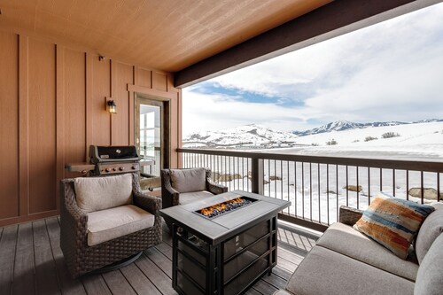 6 Mi to Ski Slopes: Heber City Home w/ Hot Tub!