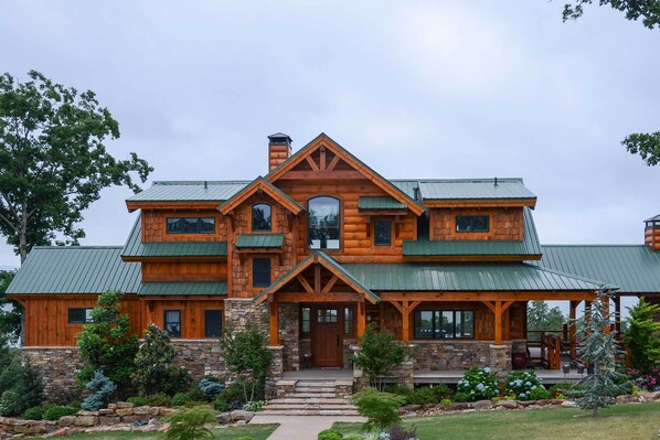 Maison (5 Bedrooms) | Façade de lâhĂ©bergement