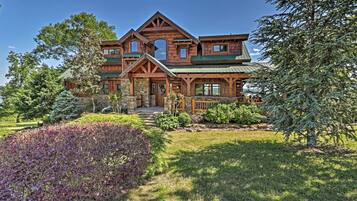 House (5 Bedrooms) | Interior