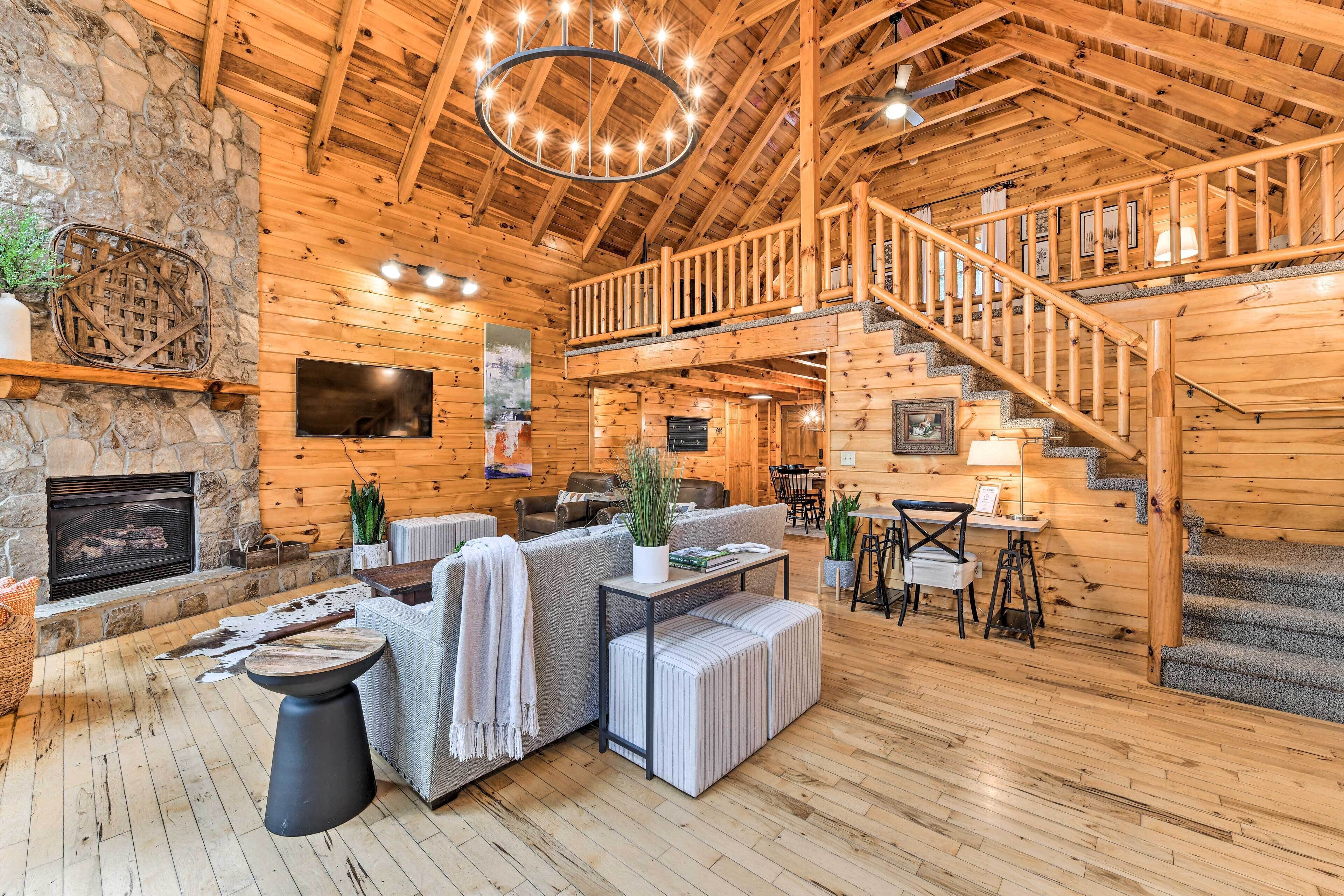 Mountain-view Bryson City Home w/ Hot Tub!