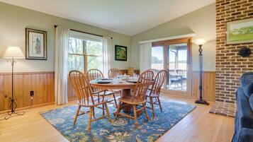 Cottage (2 Bedrooms) | Interior