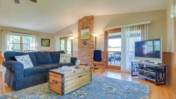 Cottage (2 Bedrooms) | Interior